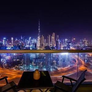 Royal Club By Rvhr, Paramount Tower B, Business Bay , دبي الإمارات العربية المتحدة