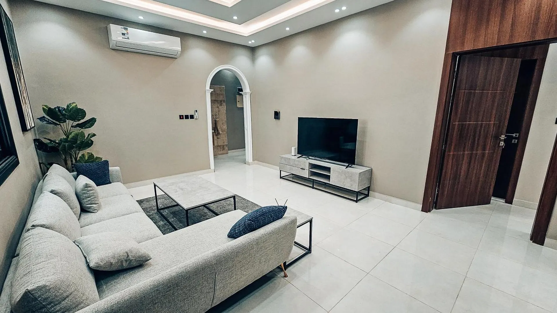 مساكن فوتهيلز الفاخرة Medina Apartment